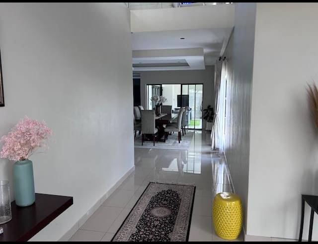 5 BEDROOM HOUSE FOR SALE IN SIX FOUNTAINS RESIDENTIAL ESTATE